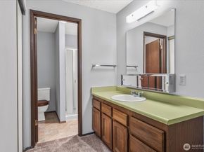 15914 3rd Place SW C, Burien WA 98166