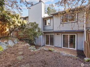 15914 3rd Place SW C, Burien WA 98166