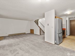 15914 3rd Place SW C, Burien WA 98166