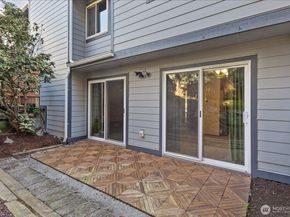15914 3rd Place SW C, Burien WA 98166
