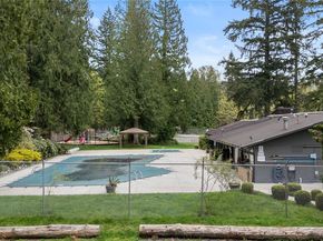 15245 260th Avenue SE, Issaquah WA 98027