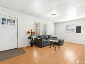 5722 S 142nd Street, Tukwila WA 98168
