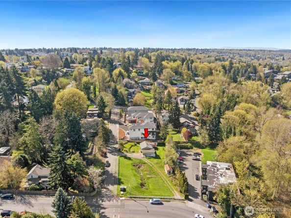 5722 S 142nd Street, Tukwila WA 98168