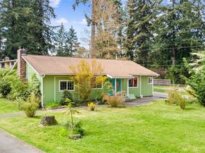 2457 Rocky Point Road NW, Bremerton WA 98312