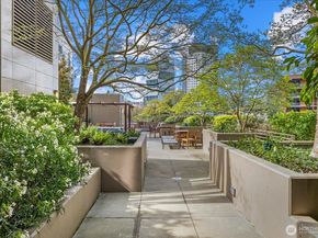 900 Lenora Street 1203, Seattle WA 98121
