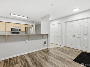 15340 Macadam Road S B206, Tukwila WA 98188
