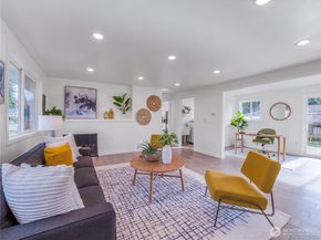 18 232nd Place SW, Bothell WA 98021