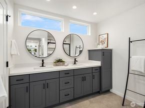 6037 42nd Avenue SW B, Seattle WA 98136