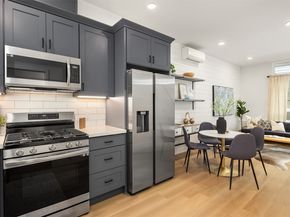 6037 42nd Avenue SW B, Seattle WA 98136