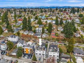 6037 42nd Avenue SW B, Seattle WA 98136