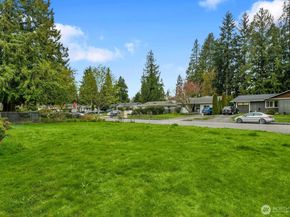 8901 Emerson Place, Everett WA 98208