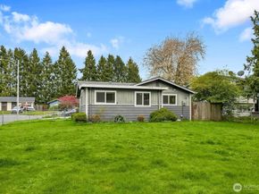8901 Emerson Place, Everett WA 98208