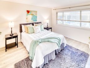 15208 NE 8th Street C4, Bellevue WA 98007