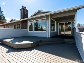 944 Maple Street, Edmonds WA 98020