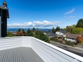 944 Maple Street, Edmonds WA 98020