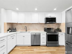 19524 Echo Lake Place N A401, Edmonds WA 98133