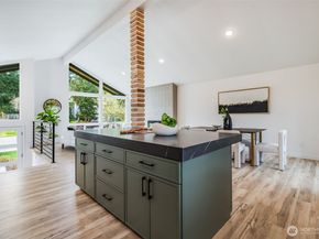 13402 NE 119th Way, Redmond WA 98052