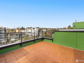 906 A 28th Avenue S, Seattle WA 98144