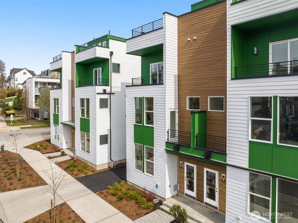 906 A 28th Avenue S, Seattle WA 98144