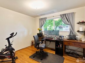 18816 89 Avenue NE, Bothell WA 98011