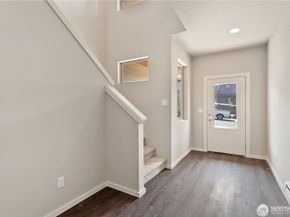 1066 SW 99th Place 55, Seattle WA 98106