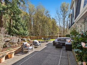 7238 Lakemont Boulevard SE, Bellevue WA 98006