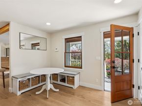 7238 Lakemont Boulevard SE, Bellevue WA 98006