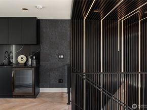 755 Hayes Street, Seattle WA 98109
