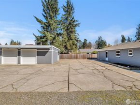 1314 N 188th Street, Shoreline WA 98133