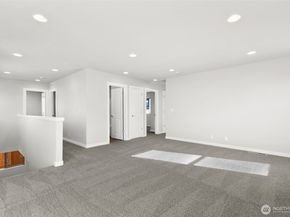 12420 SE 256th Place 14, Kent WA 98030