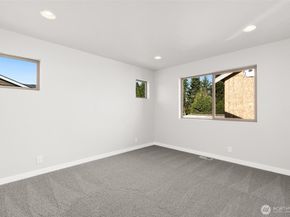 12420 SE 256th Place 14, Kent WA 98030
