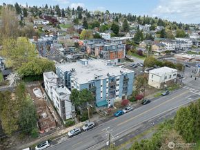 3045 20th Avenue W 409, Seattle WA 98199