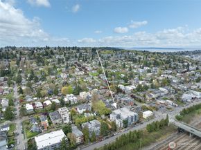 3045 20th Avenue W 409, Seattle WA 98199