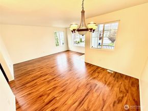 11542 62nd Avenue S, Seattle WA 98178
