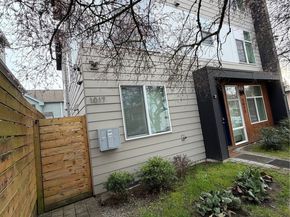 1017 NE 55th Street, Seattle WA 98105