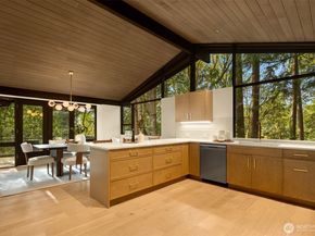 7236 NE 121st Place, Kirkland WA 98034