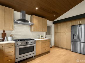 7236 NE 121st Place, Kirkland WA 98034