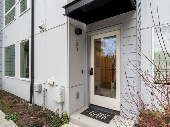 7721 NE 175th Street 103, Kenmore WA 98028