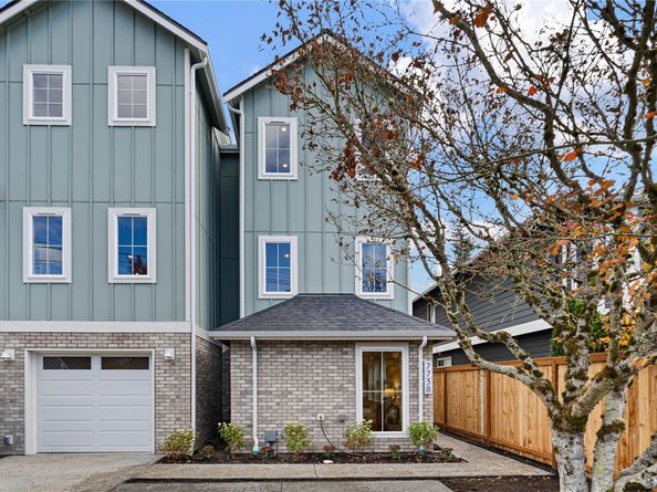 7738 36th Avenue NE, Seattle WA 98115