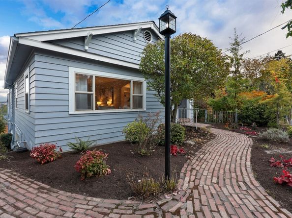 3840 34th Avenue SW, Seattle WA 98126