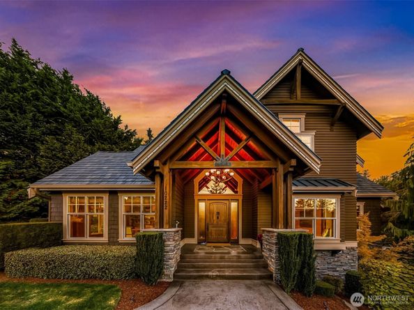 10222 NE 30th Place, Bellevue WA 98004