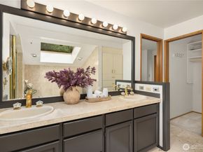 22542 NE 46th Street, Redmond WA 98053