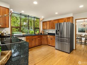 22542 NE 46th Street, Redmond WA 98053