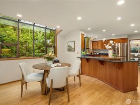 22542 NE 46th Street, Redmond WA 98053