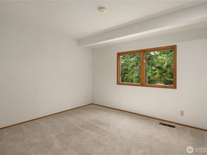 22542 NE 46th Street, Redmond WA 98053