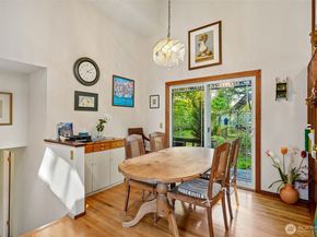 1606 153rd Avenue SE, Bellevue WA 98007
