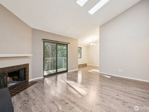 5502 220th Street SW D201, Mountlake Terrace WA 98043