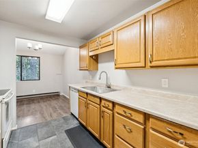5502 220th Street SW D201, Mountlake Terrace WA 98043
