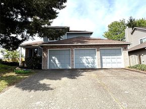 21523 129th Avenue SE, Kent WA 98031
