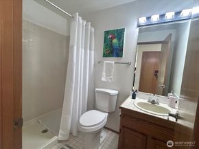 21523 129th Avenue SE, Kent WA 98031